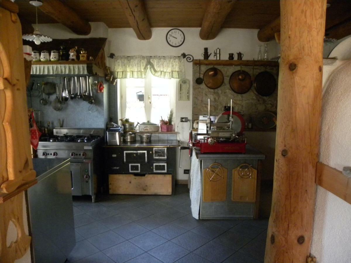 B&B La Casa Delle Bambole Панкия Экстерьер фото